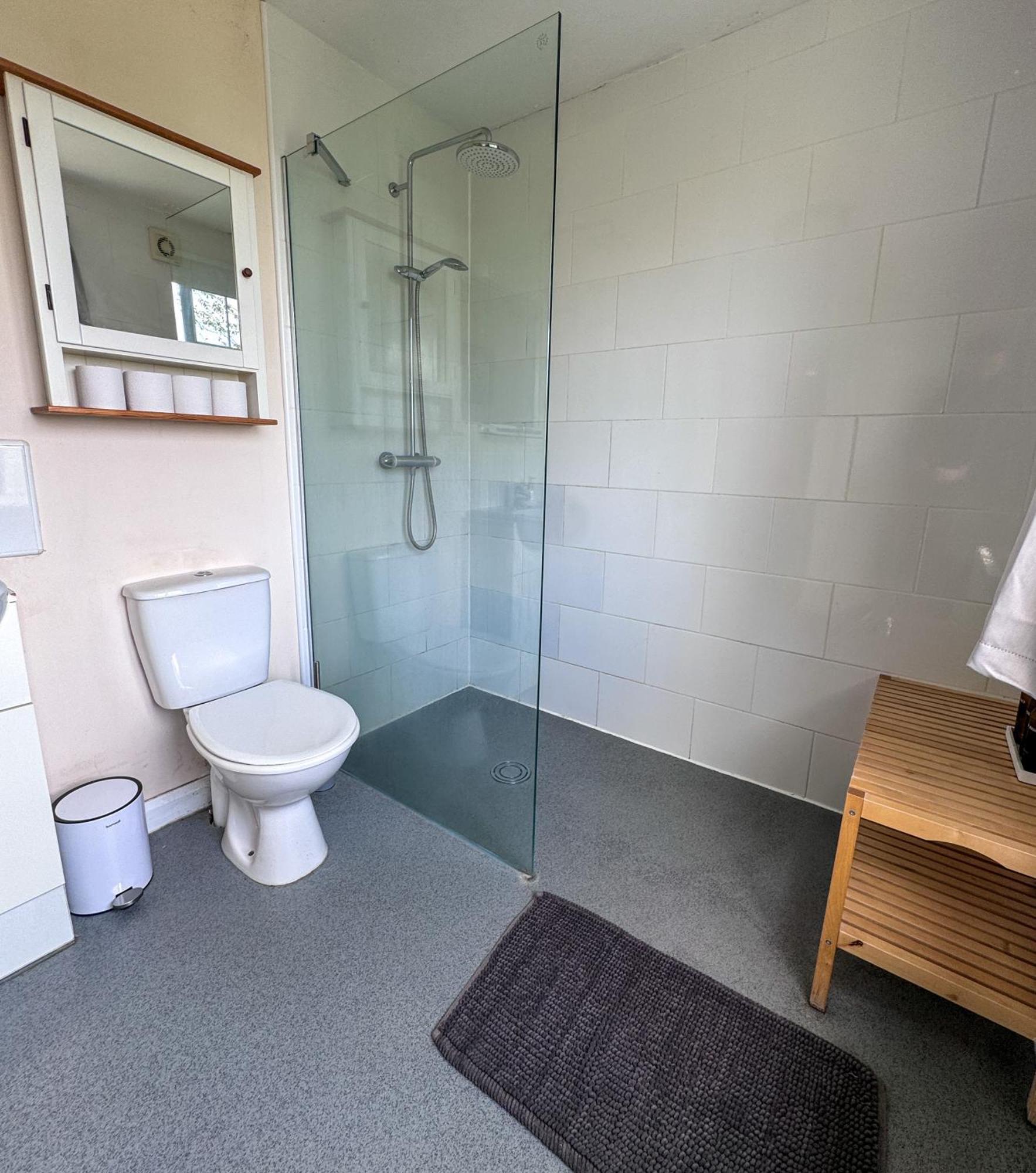 Spacious Home In Bath, Nature And City! 外观 照片