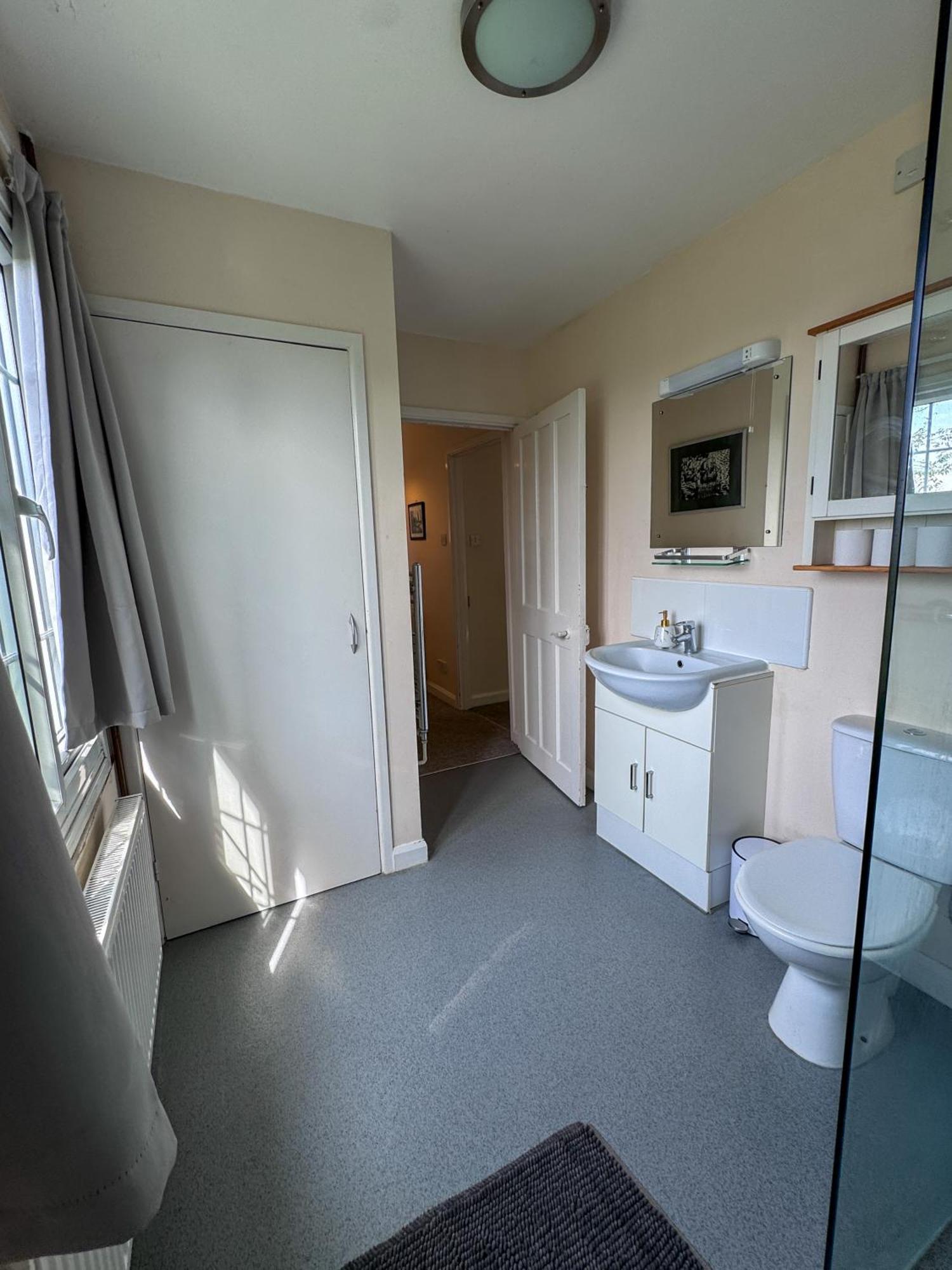 Spacious Home In Bath, Nature And City! 外观 照片