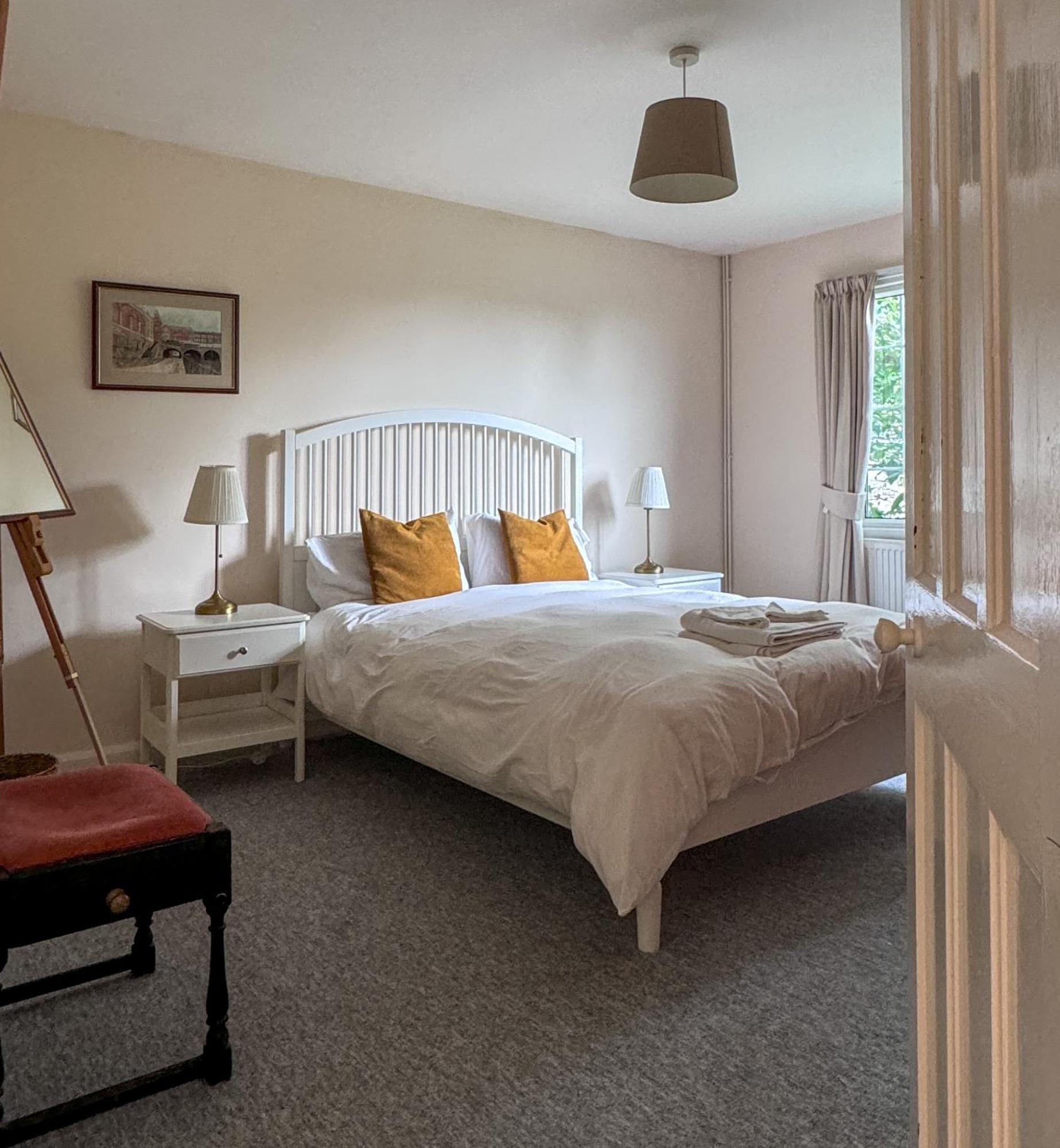 Spacious Home In Bath, Nature And City! 外观 照片